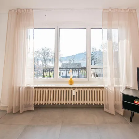 Apartment Rhein River- Old Town - Wine - Coffee - Wifi *